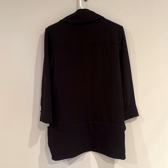 Carolina Belle black drape oversized blazer size medium - Picture 5 of 9